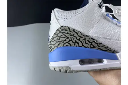 Air Jordan 3  UNC 