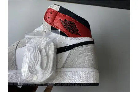 Air Jordan 1 High OG  Light Smoke Grey 