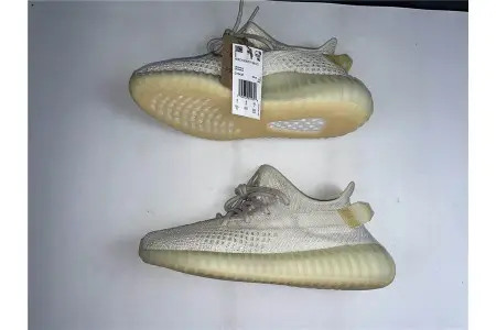 ADIDAS YEEZY BOOST 350 V2  CCDC221