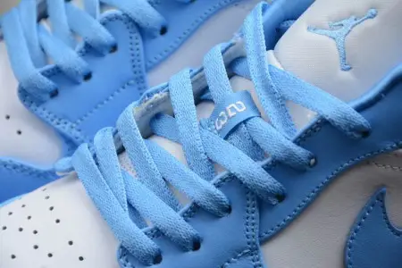 Air Jordan 1 Low UNC (W)
