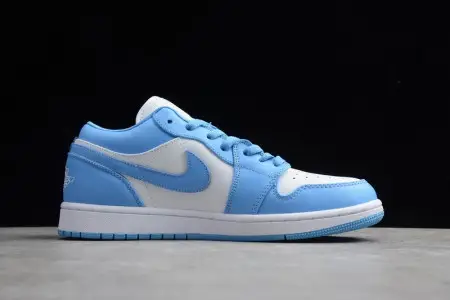 Air Jordan 1 Low UNC (W) 