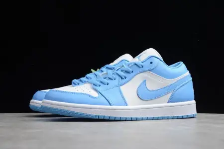 Air Jordan 1 Low UNC (W) 