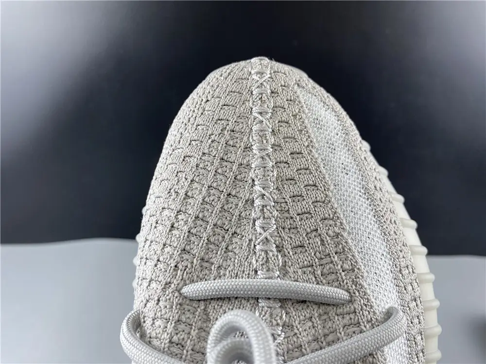 Adidas Yeezy Boost 350 V2 Tail Light  AFBE71