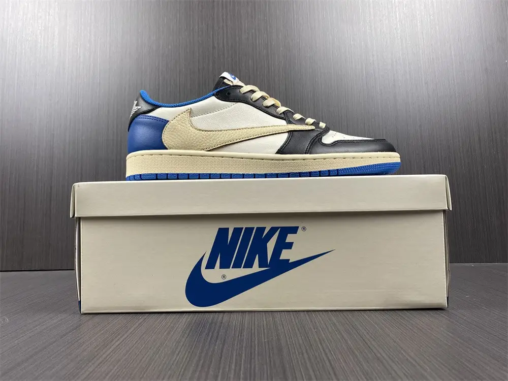 Fragment Design x Travis Scott x Air Jordan 1 Retro Low 