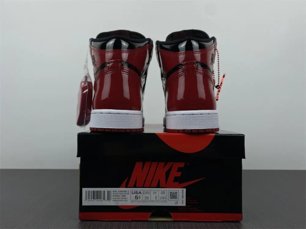 Air Jordan 1 High OG Bred Patent 