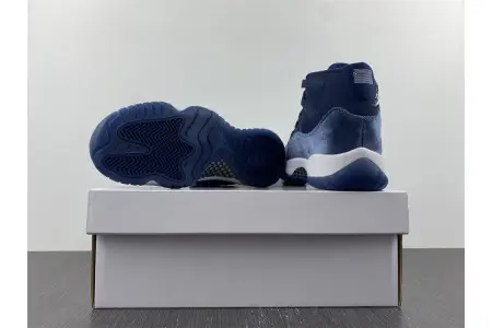 Air Jordan 11 Velvet WMNS Midnight Navy 