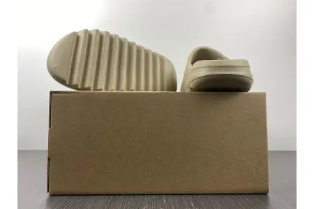 Adidas Yeezy Slide Pure 
