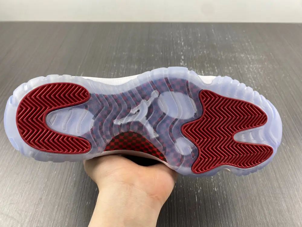 Air Jordan 11 Cherry 