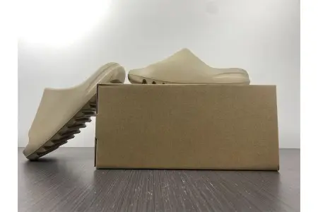 Adidas Yeezy Slide Pure 