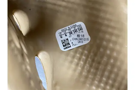 Adidas Yeezy Foam RNNR Ochre 