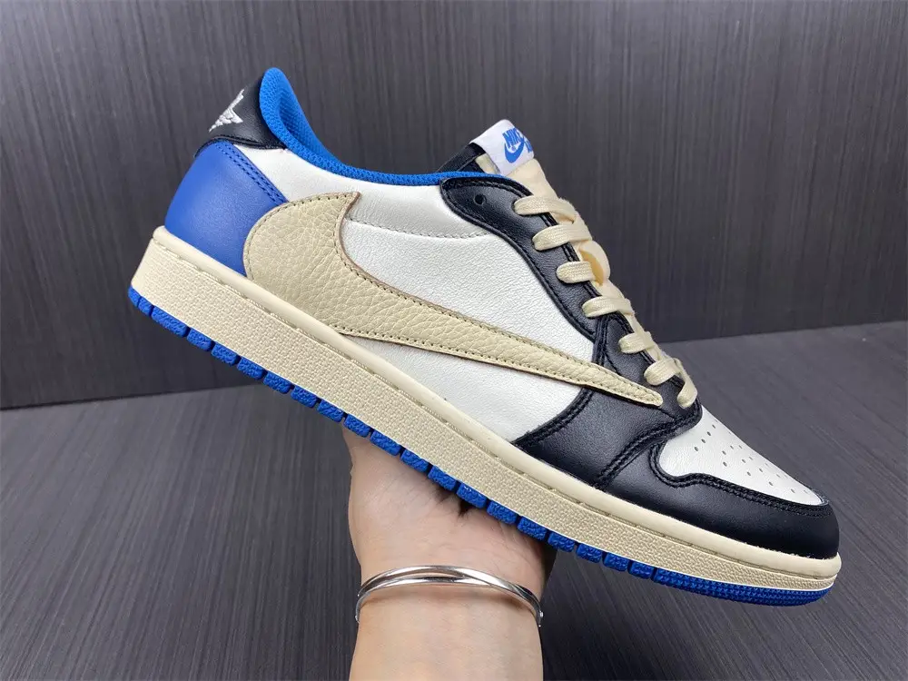Fragment Design x Travis Scott x Air Jordan 1 Retro Low 