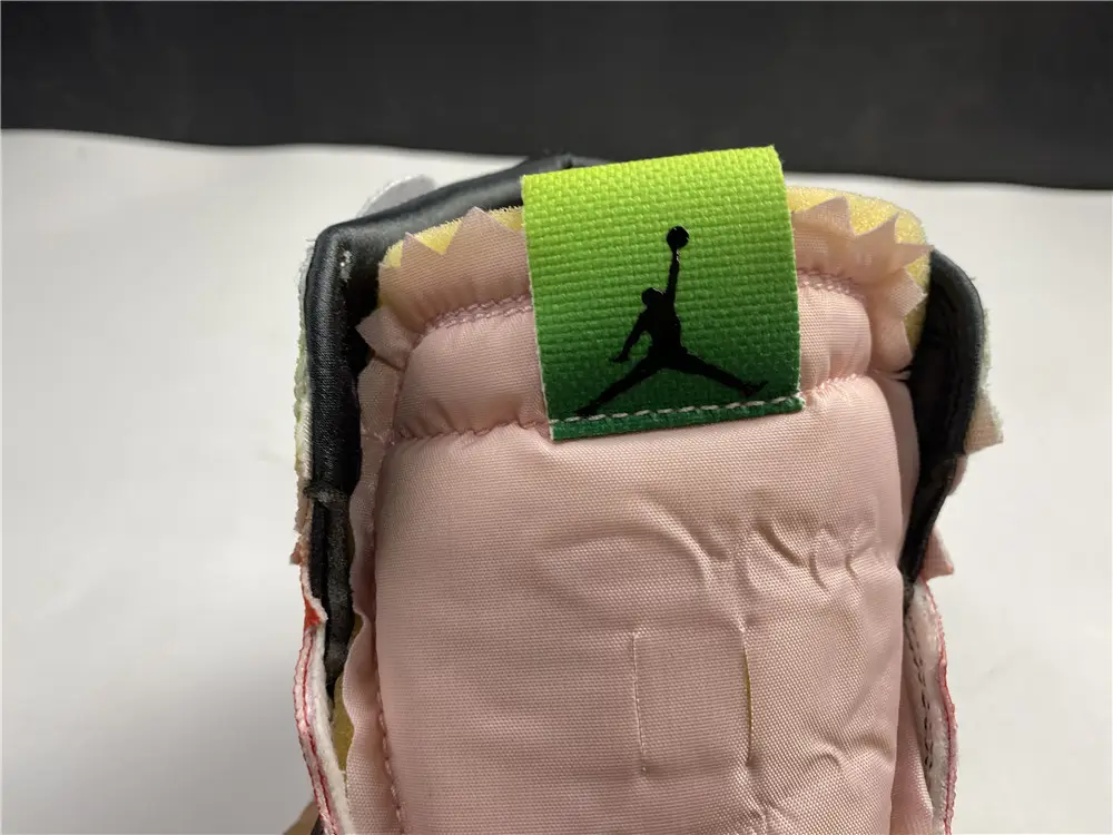 J BALVIN X AIR JORDAN 1 HIGH OG 