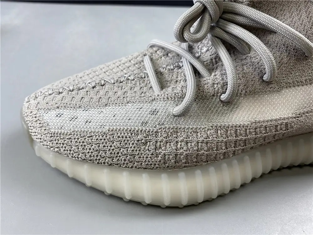 Adidas Yeezy Boost 350 V2 Tail Light 