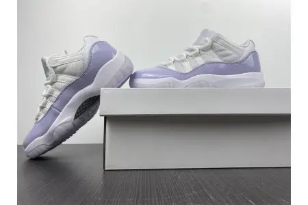 Air Jordan 11 Low WMNS Pure Violet 