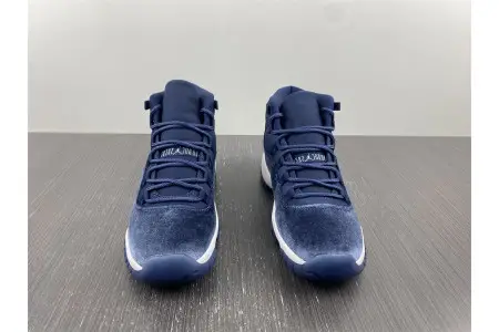 Air Jordan 11 Velvet WMNS Midnight Navy 