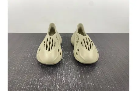 Adidas Yeezy Foam RNR Stone Salt 