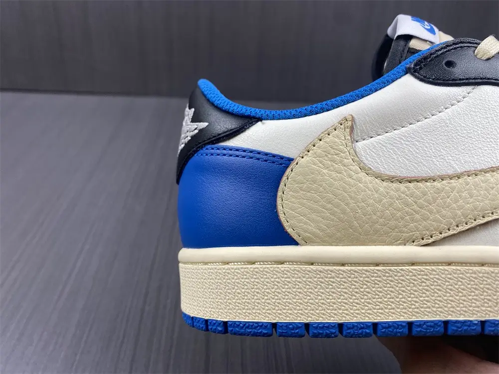 Fragment Design x Travis Scott x Air Jordan 1 Retro Low 