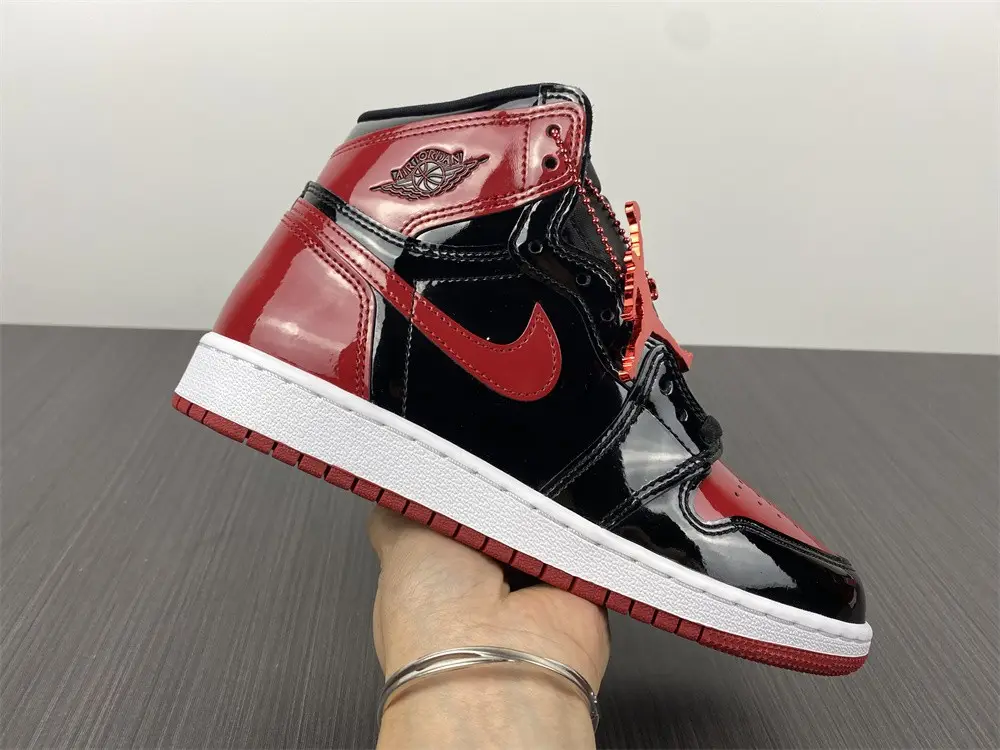 Air Jordan 1 High OG Bred Patent 
