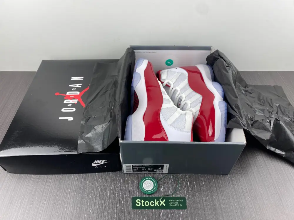 Air Jordan 11 Cherry 