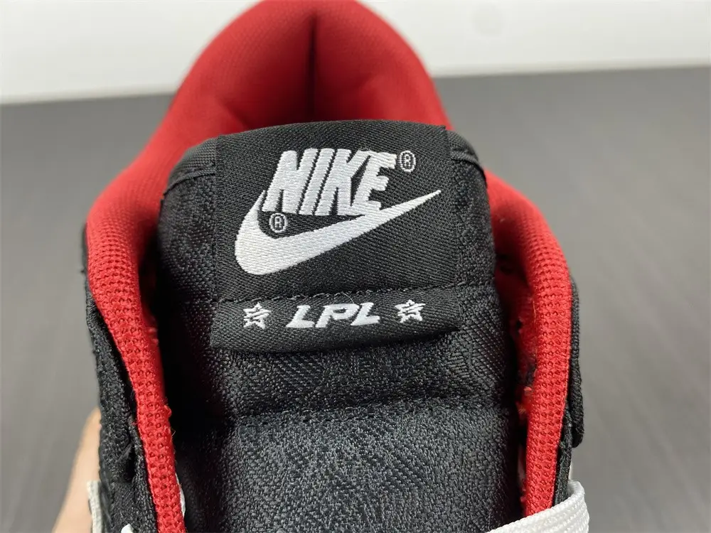 Nike Dunk Low LPL League of 