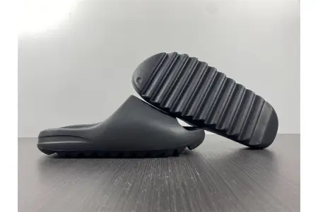 Adidas Yeezy Slide Onyx 