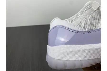 Air Jordan 11 Low WMNS Pure Violet 