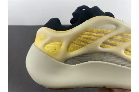 Adidas Yeezy 700 V3 Mono Safflower 