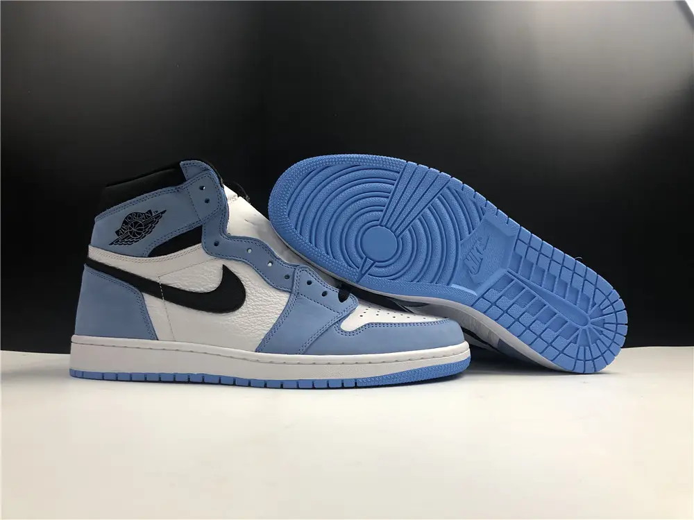 AIR JORDAN 1 RETRO HIGH WHITE UNIVERSITY BLUE BLACK 