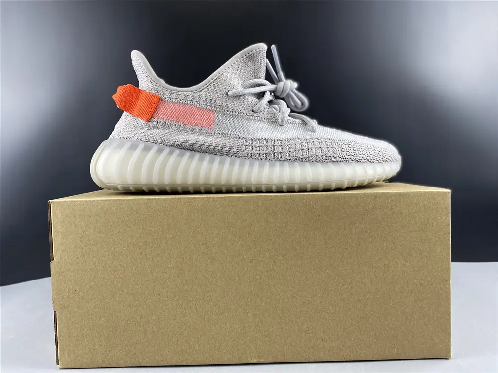Adidas Yeezy Boost 350 V2 Tail Light 