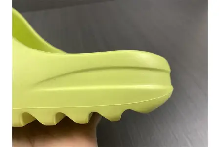 Adidas Yeezy Slide Green 