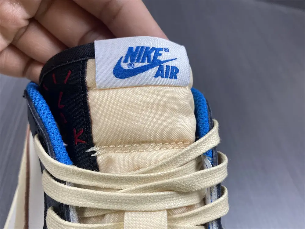 Fragment Design x Travis Scott x Air Jordan 1 Retro Low 