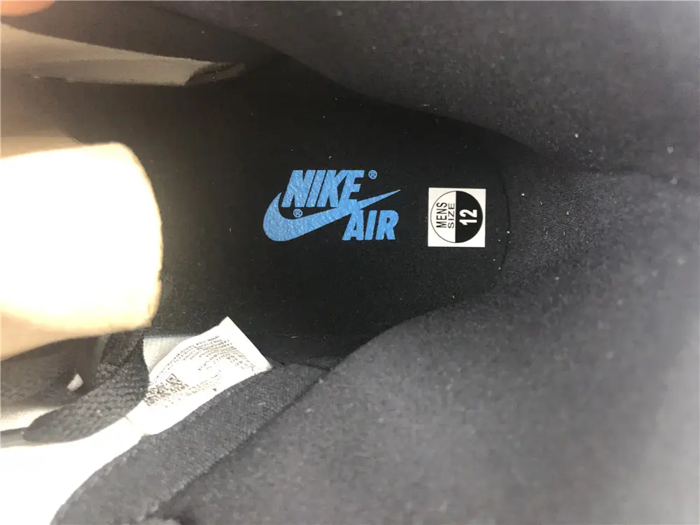 AIR JORDAN 1 RETRO HIGH WHITE UNIVERSITY BLUE BLACK 