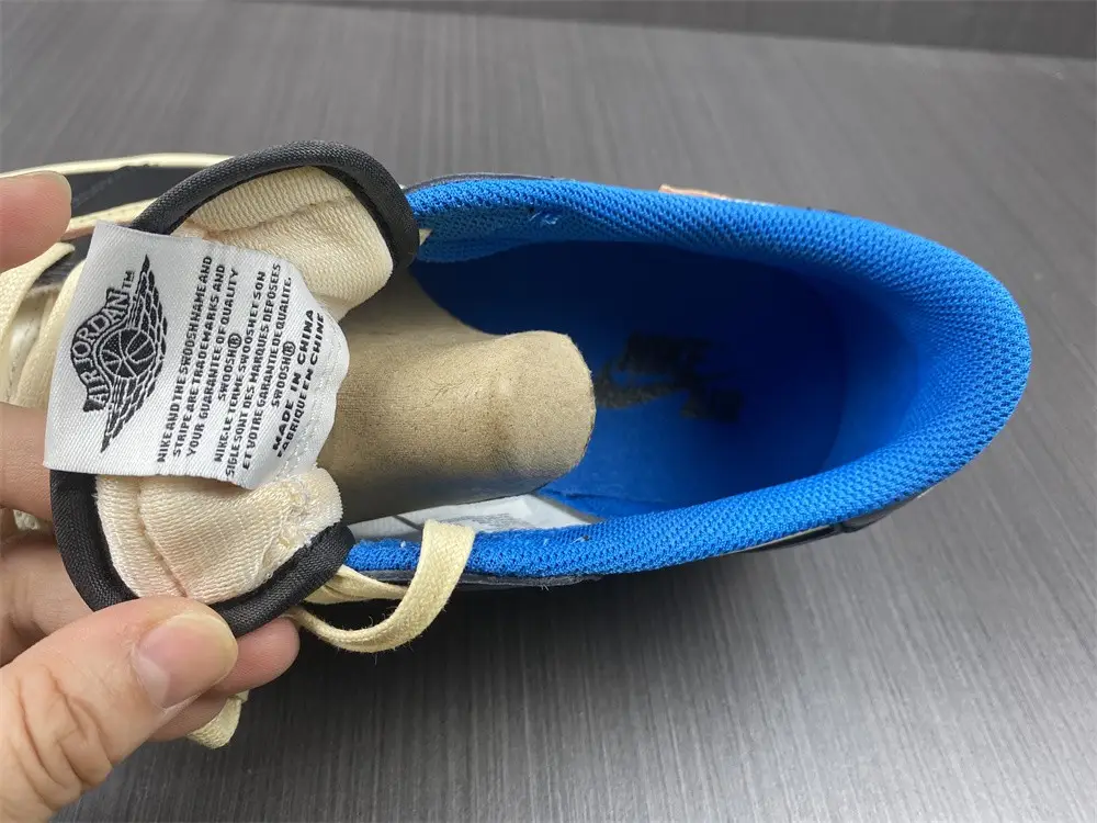 Fragment Design x Travis Scott x Air Jordan 1 Retro Low 