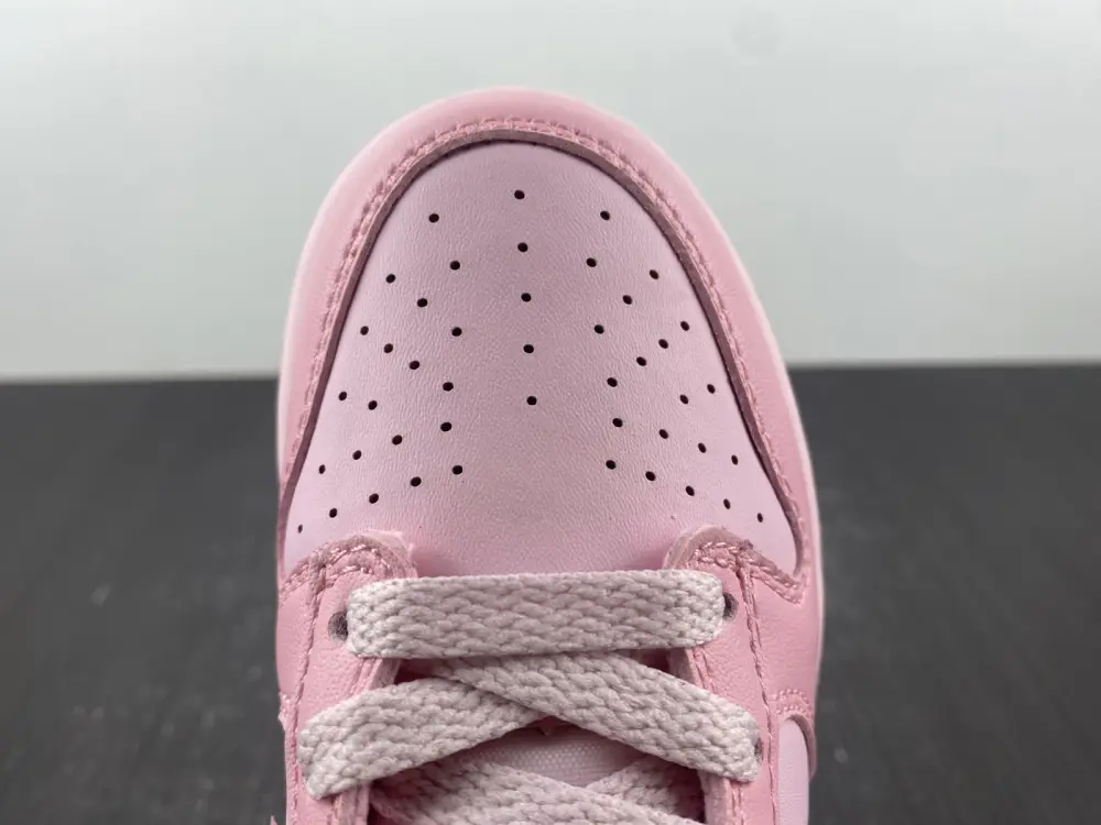 Nike Dunk Low Triple 