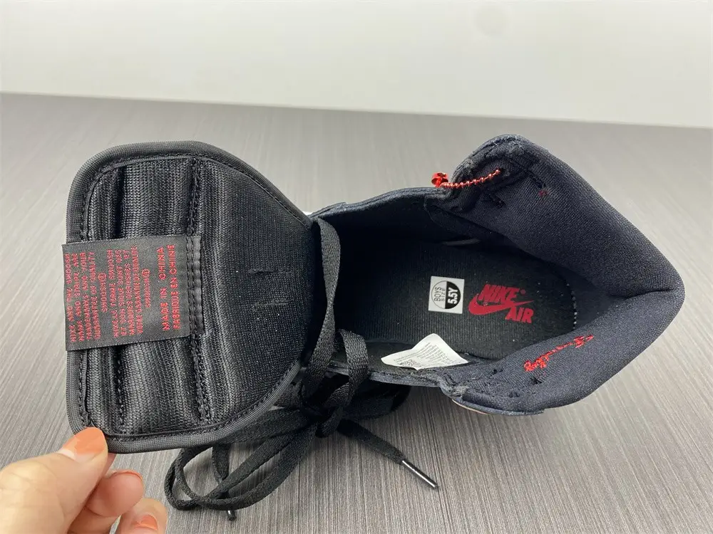 Air Jordan 1 High OG Bred Patent 