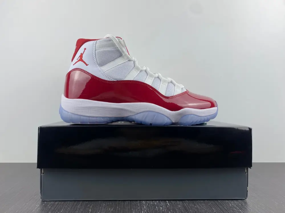 Air Jordan 11 Cherry 