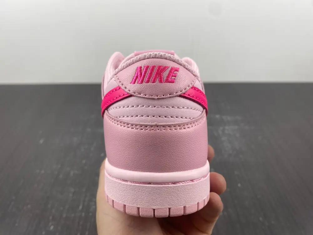 Nike Dunk Low Triple 