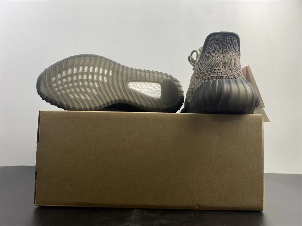 adidas Yeezy Boost 350 V2 Ash Stone 