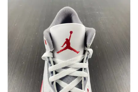 Air Jordan 3 OG Fire Red 