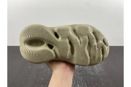Adidas Yeezy Foam RNR Stone Salt 