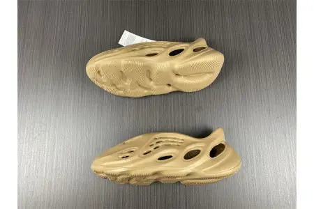Adidas Yeezy Foam RNNR Ochre 