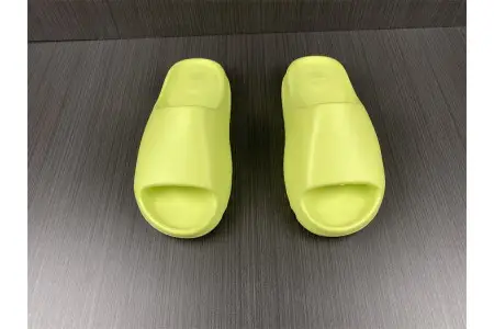 Adidas Yeezy Slide Green 