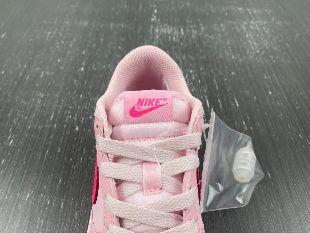 Nike Dunk Low Triple 