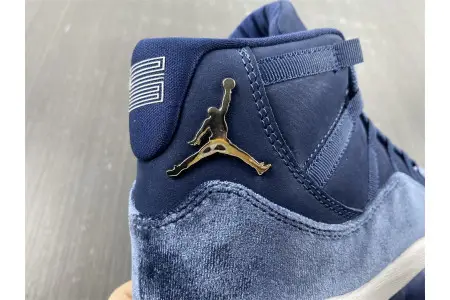 Air Jordan 11 Velvet WMNS Midnight Navy 