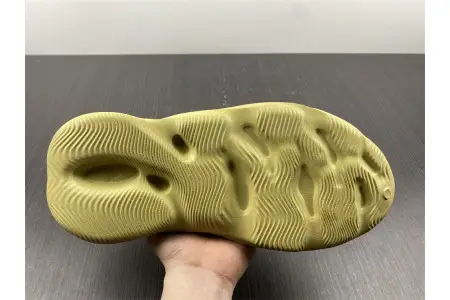 Adidas Yeezy Foam RNNR Sulfur 