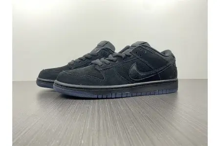 Nike Dunk Low SP Undefeated 5 On It Black 