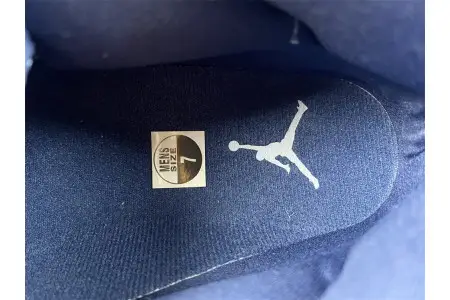 Air Jordan 11 Velvet WMNS Midnight Navy 