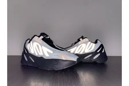 Adidas Yeezy Boost 700 MNVN Blue Tint 