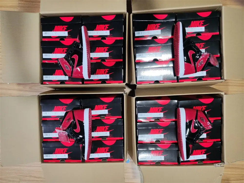 Air Jordan 1 High OG Bred Patent 