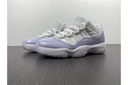 Air Jordan 11 Low WMNS Pure Violet 